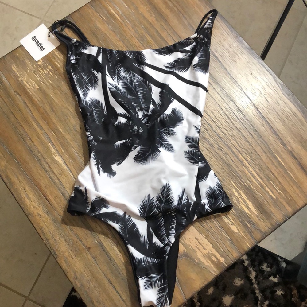 Lace back swim suit